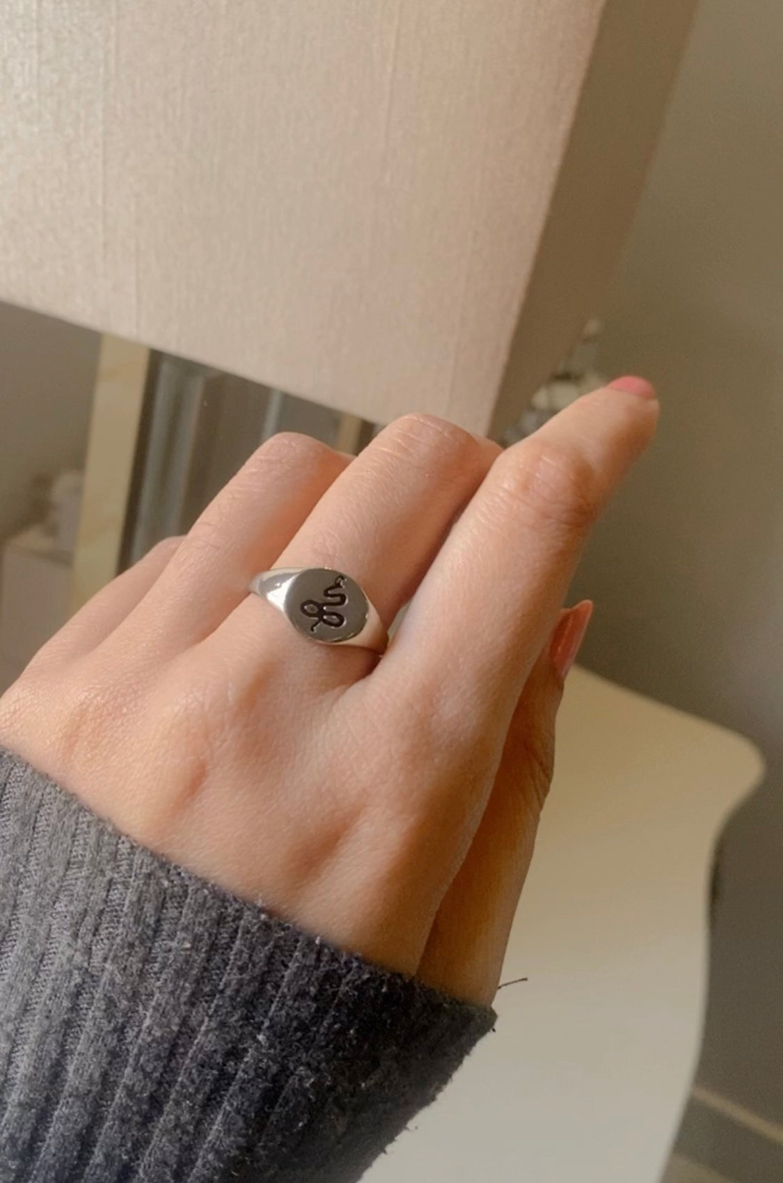 BB05 SIGNET RING