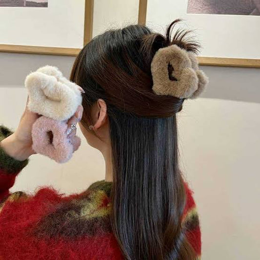 FUR HEART HAIR CLAWS