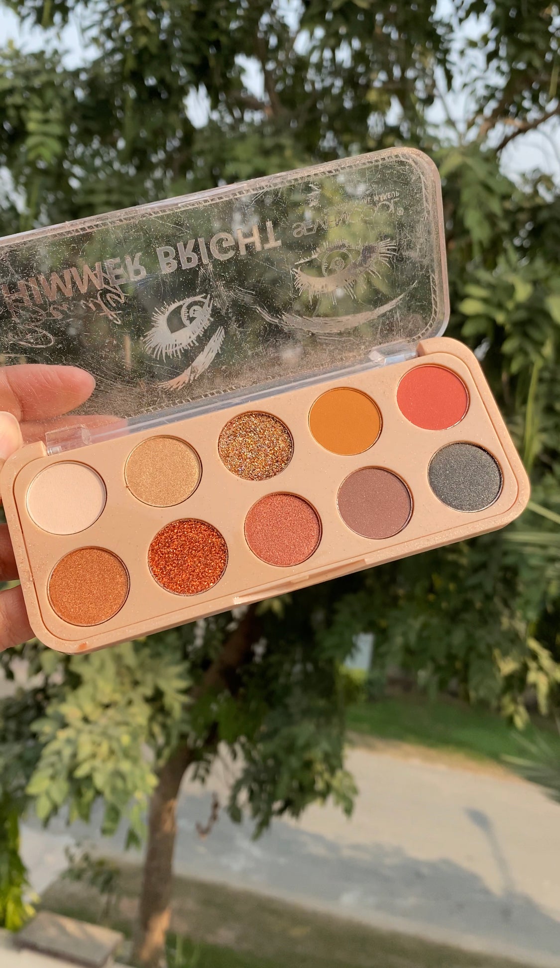 C4 SEVENCOOL EYESHADOW PALETTE