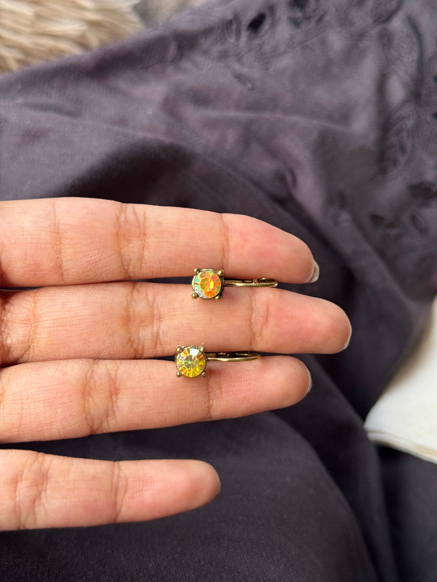 B6 EARRINGS