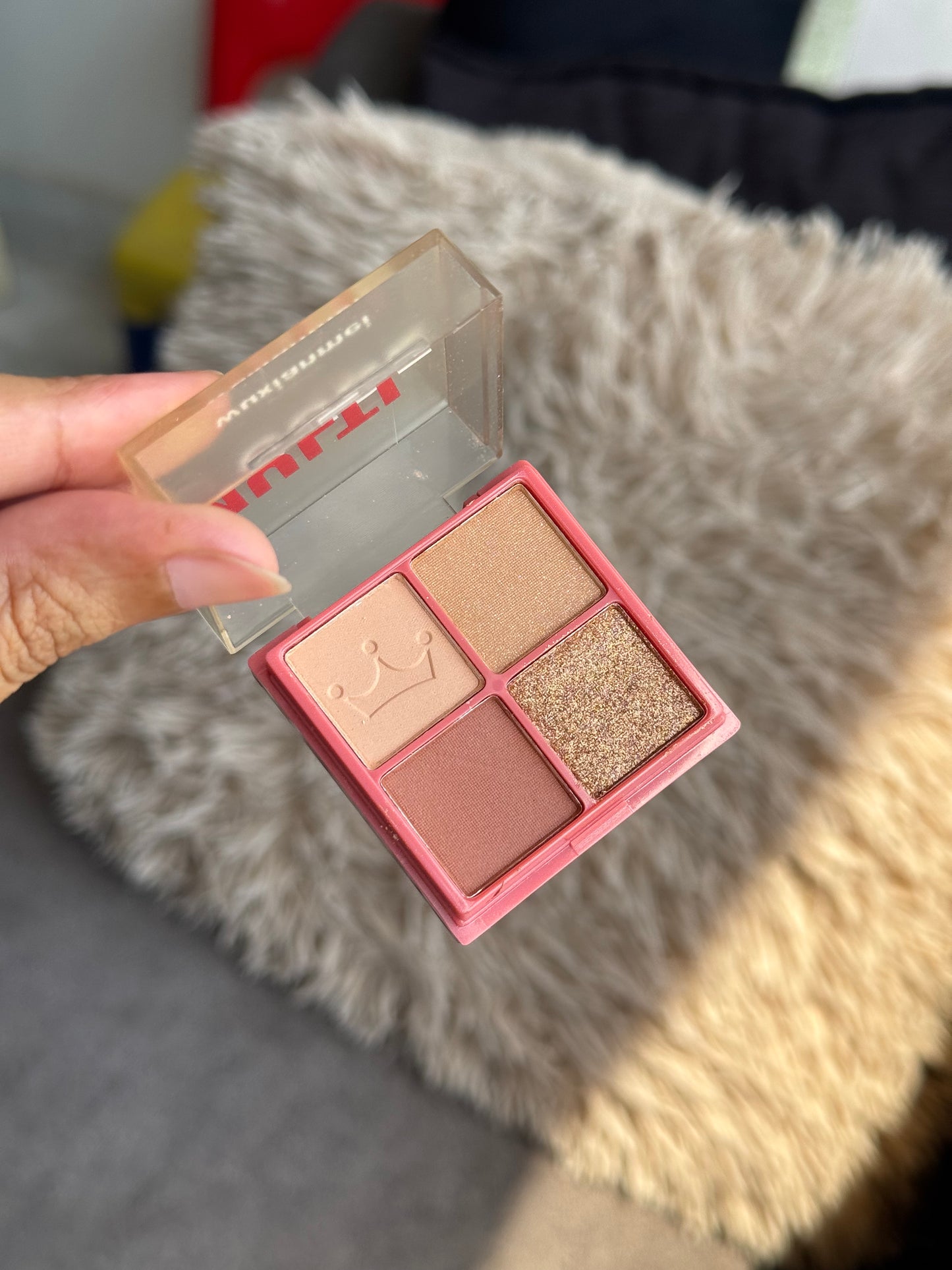 MULTI CUBE MINI EYESHADOW AND HIGHLIGHTER PALETTE