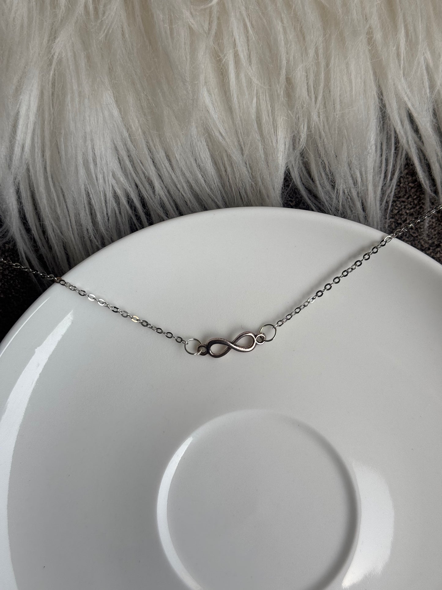 Z32 INFINITY NECKLACE