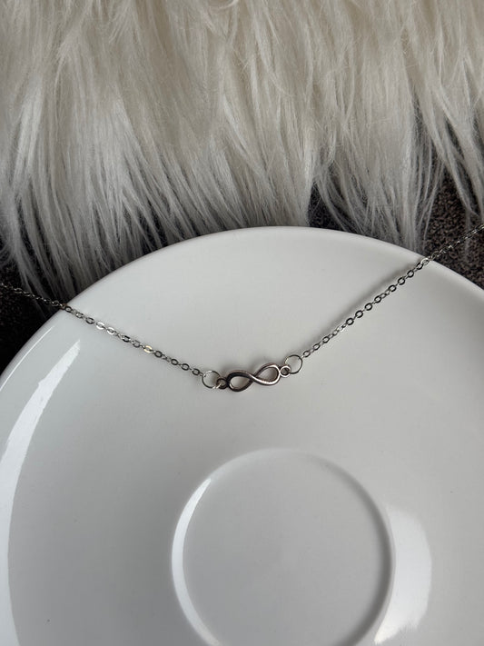 Z32 INFINITY NECKLACE