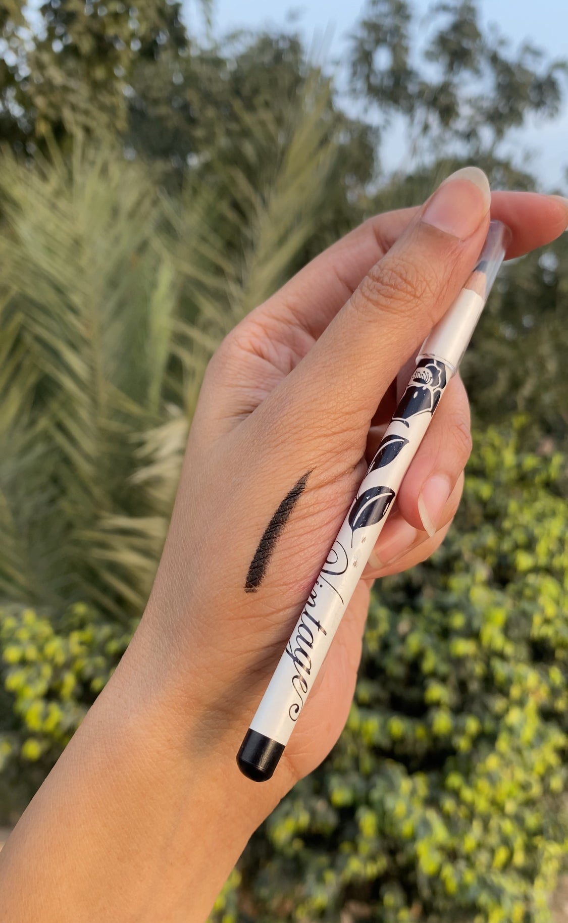 VINTAGE BLACK KAJAL EYE PENCIL