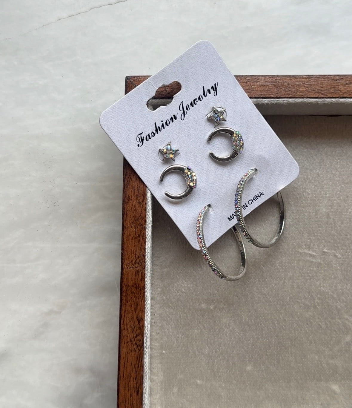 D147 EARRINGS SET