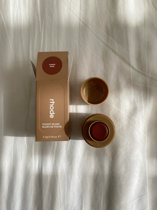 TOASTED TEDDY RHODE POCKET BLUSH
