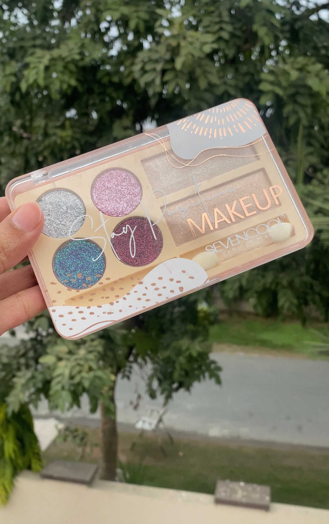 C51 SEVENCOOL GLITTER EYESHADOW AND HIGHLIGHTER PALETTE