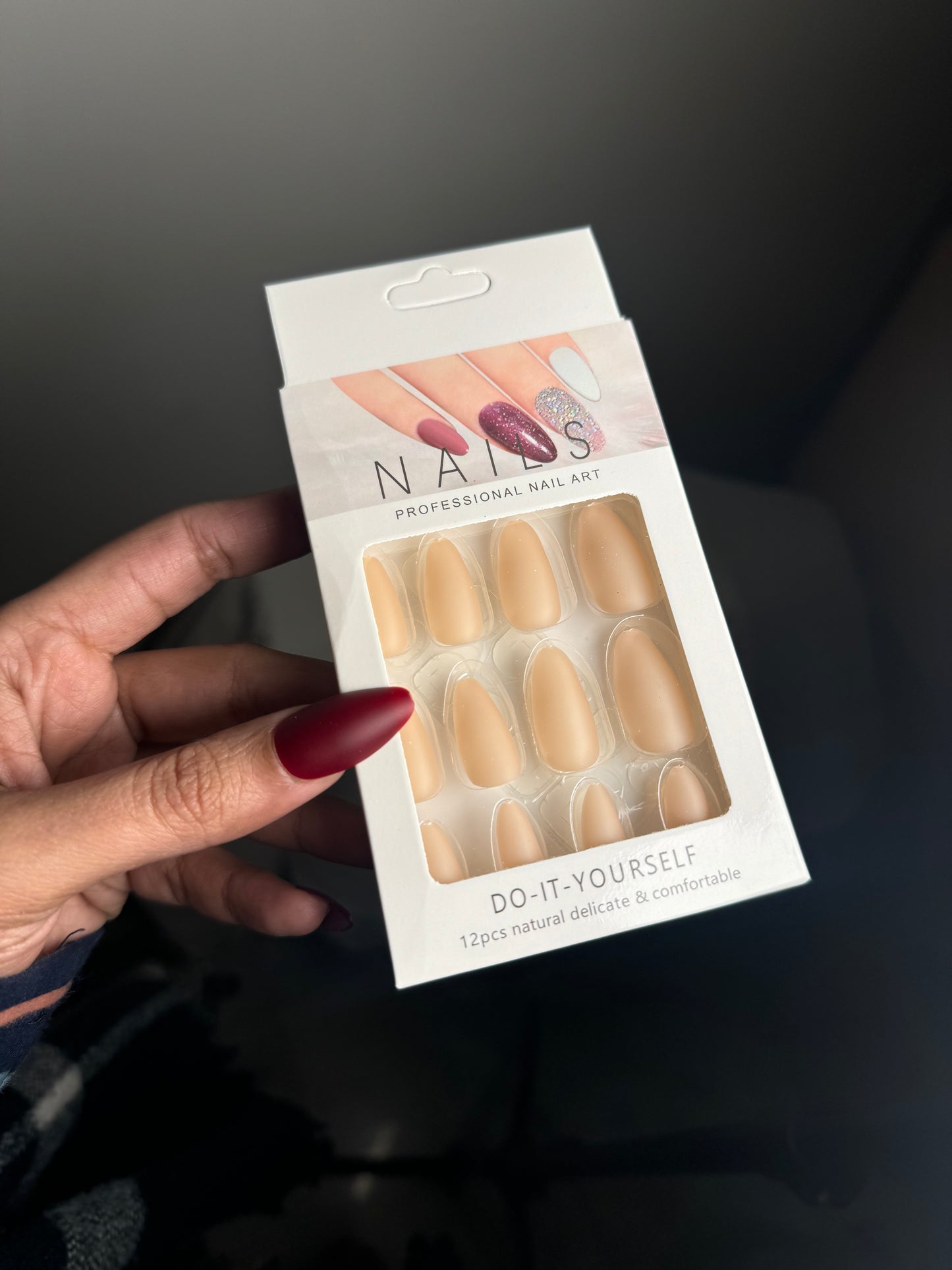 12 PIECES NUDE PRESS ON NAILS SET