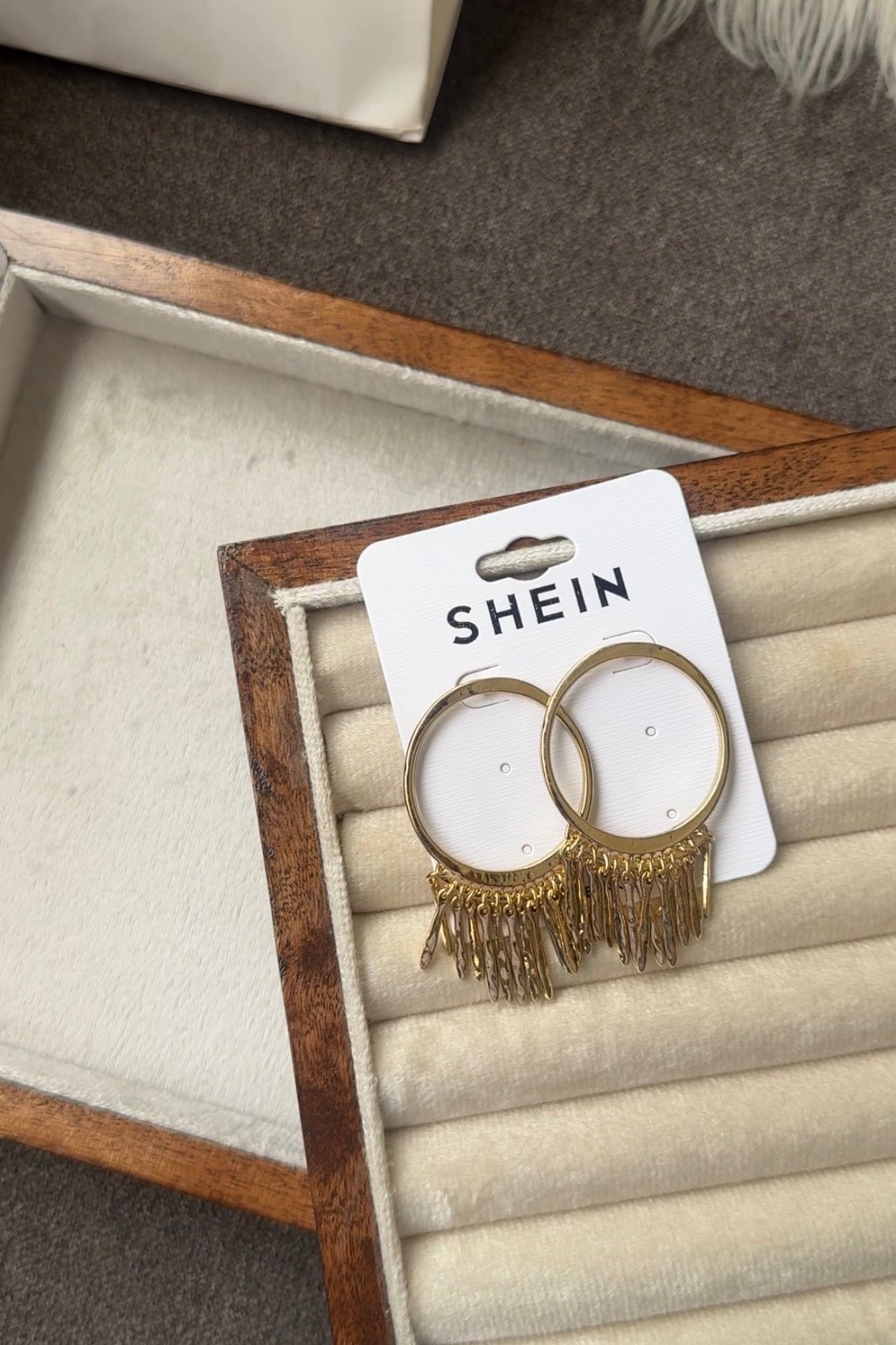 D157 EARRINGS