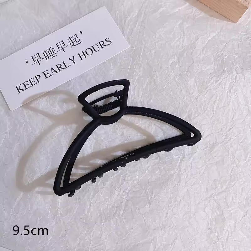 E38 METAL HAIR CLAW