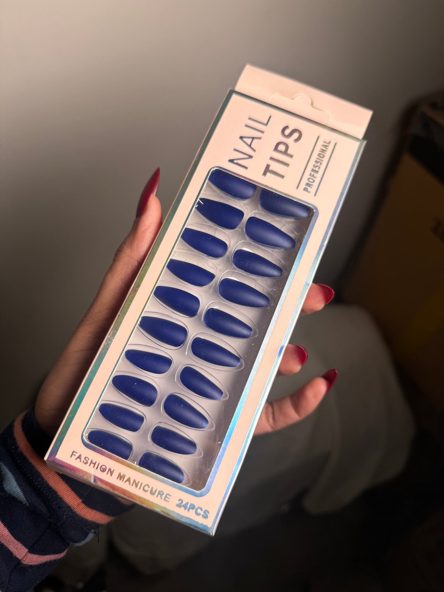 24 PIECES BLUE NAIL SET WITH STICKER SET