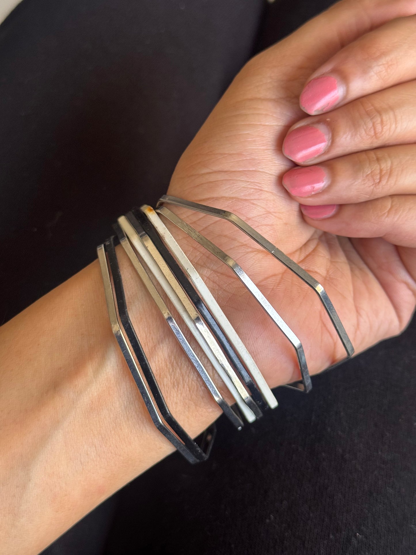 H225 HEXAGON METAL BANGLES SET