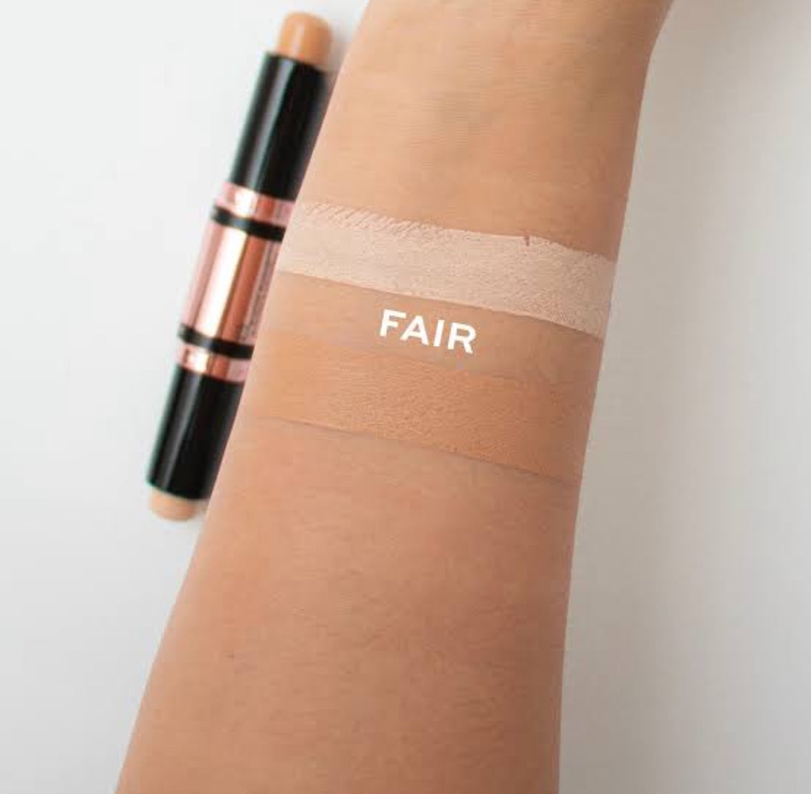 REVOLUTION CREAM CONTOUR AND CONCEALER