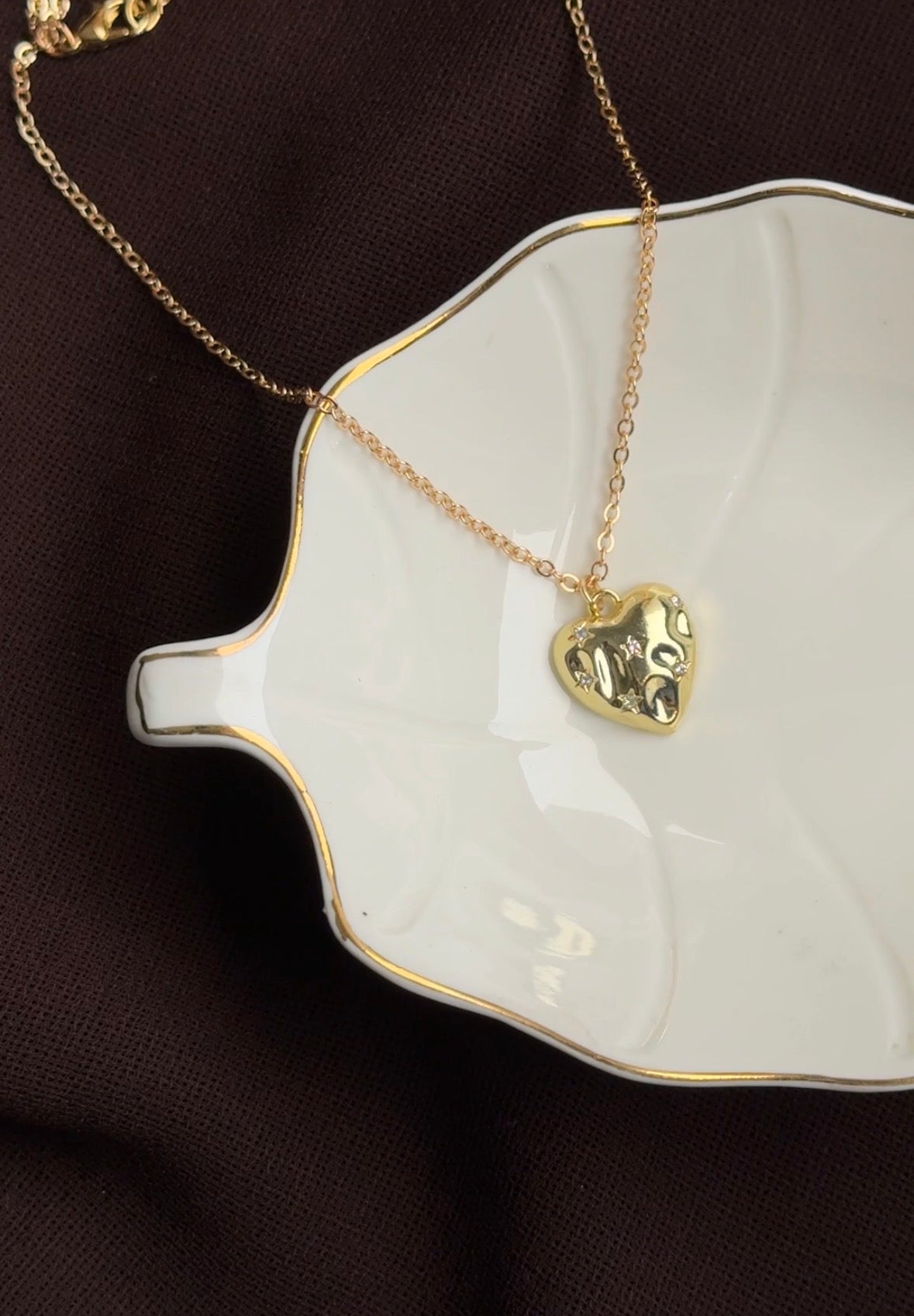 E144 NECKLACE
