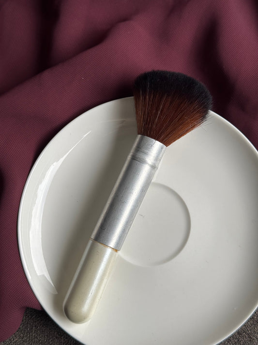 A138 BRUSH