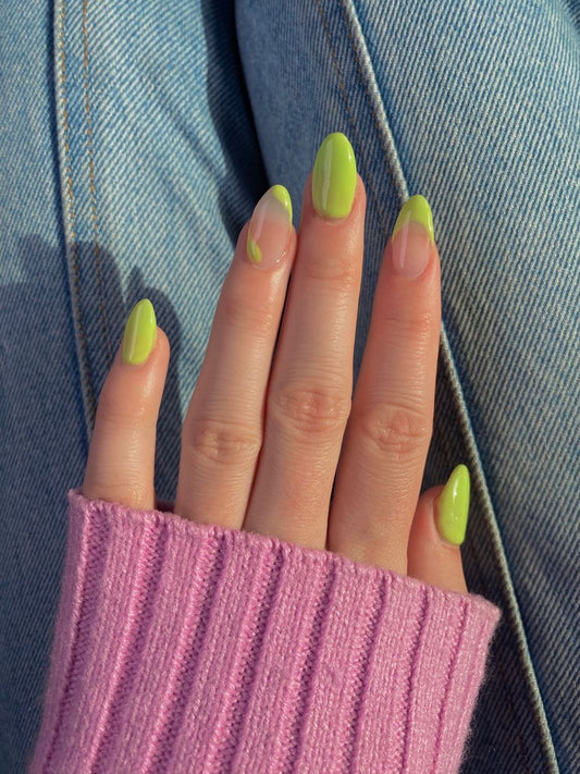 BRIGHT GREEN NAIL COLOR