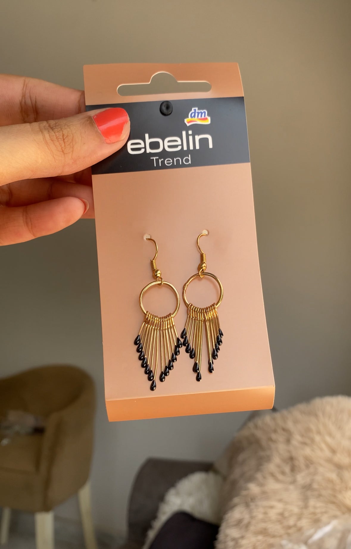 F63 GOLDEN AND BLACK EARRINGS