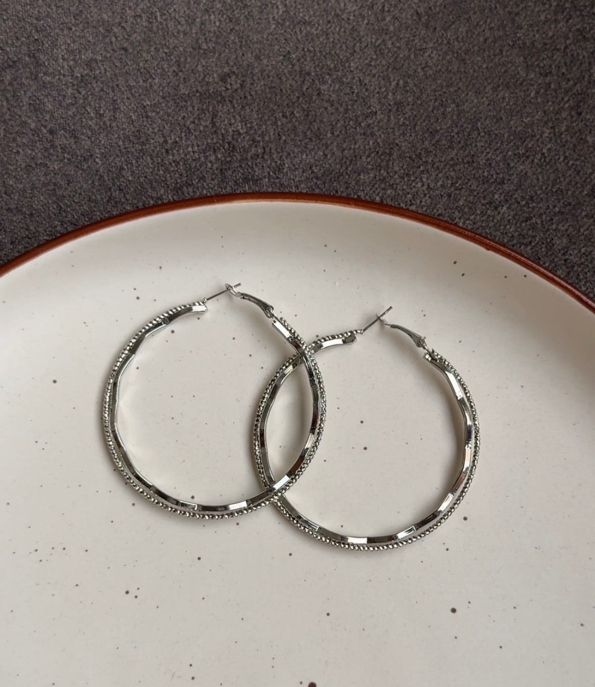 E259 EARRINGS