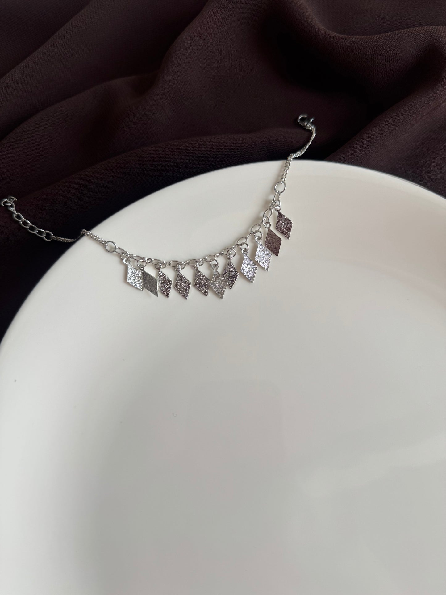 A237 ANKLET