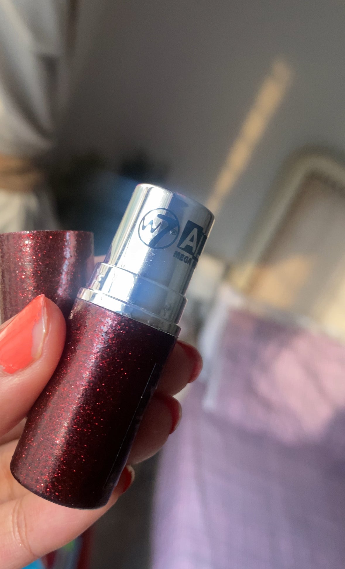 F158 W7 LIPSTICK