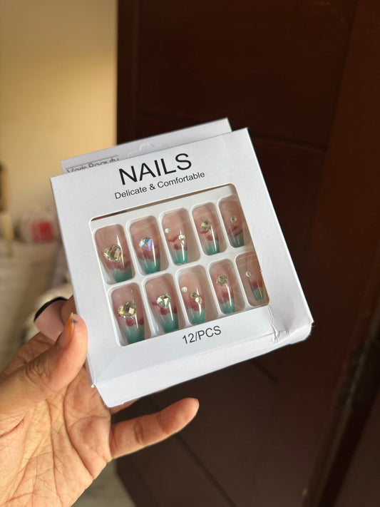 C8 NAIL SET WITH STICKER PACK (12 PIECES)