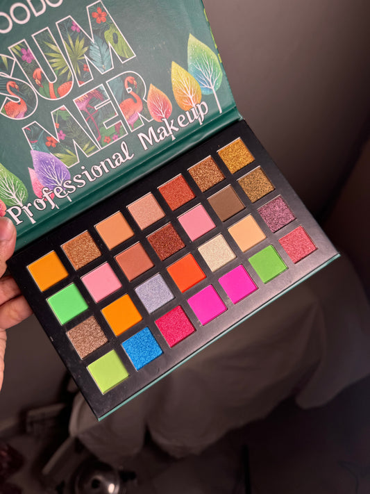 30 SUMMER EYESHADOW PALETTE