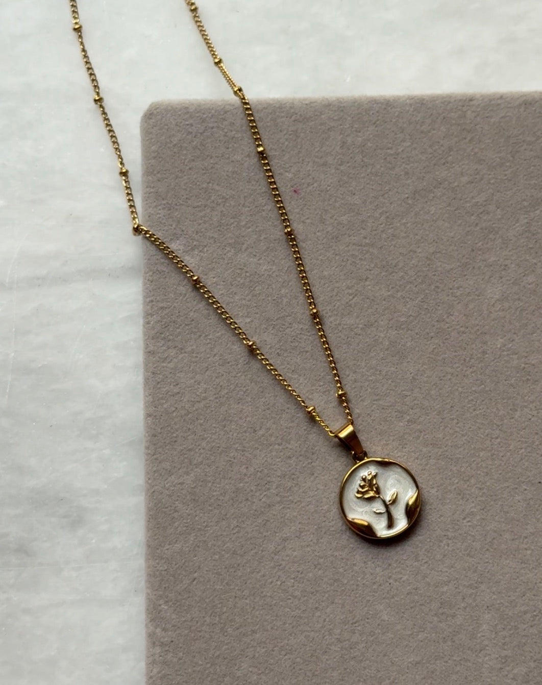 E35 NECKLACE