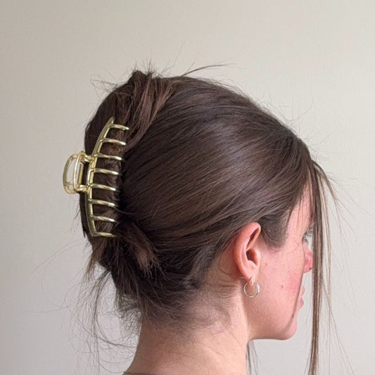 B102 GOLDEN METAL HAIR CLAW
