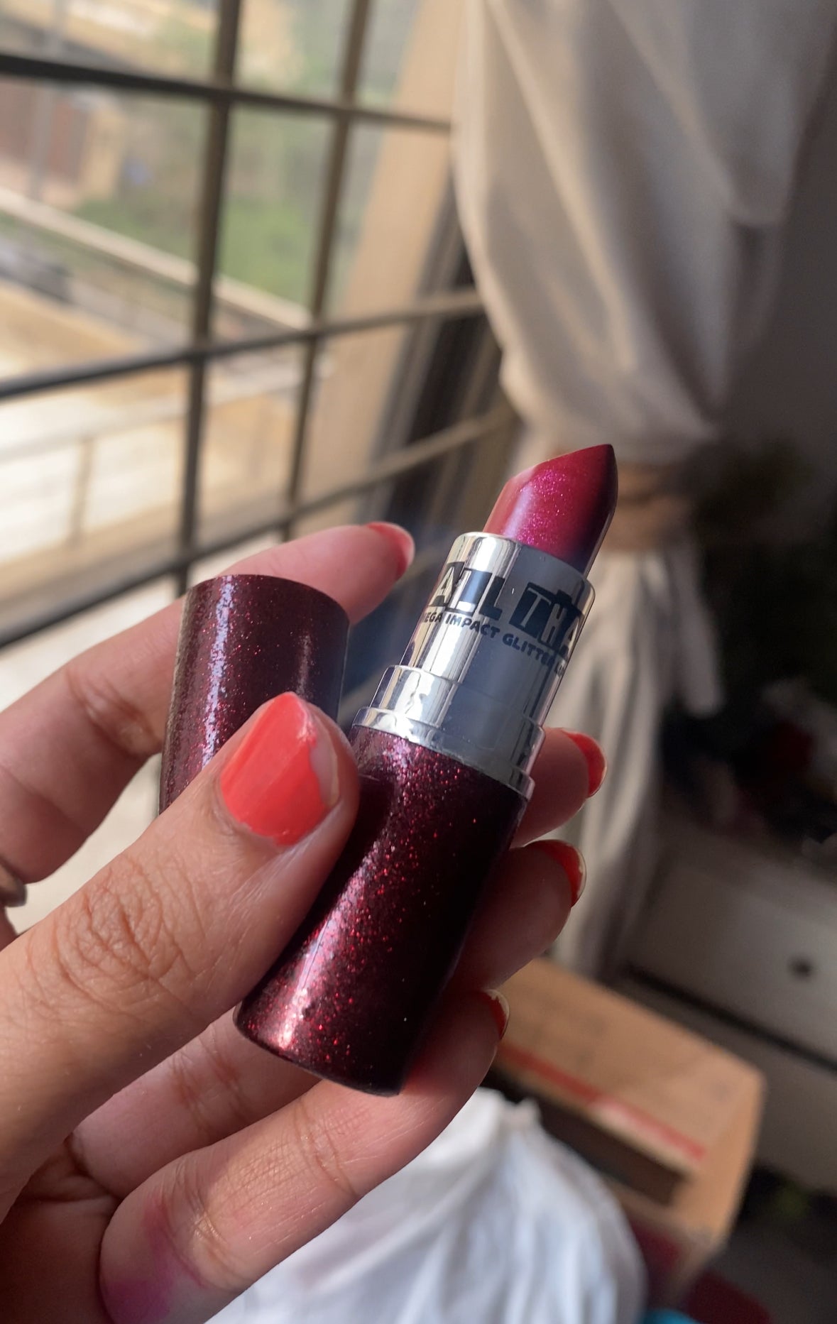 F158 W7 LIPSTICK