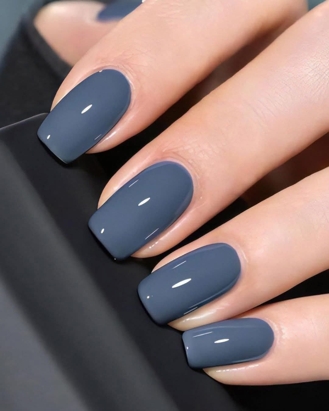 01 BEAUTY BRIEF GREY BLUE NAIL COLOR