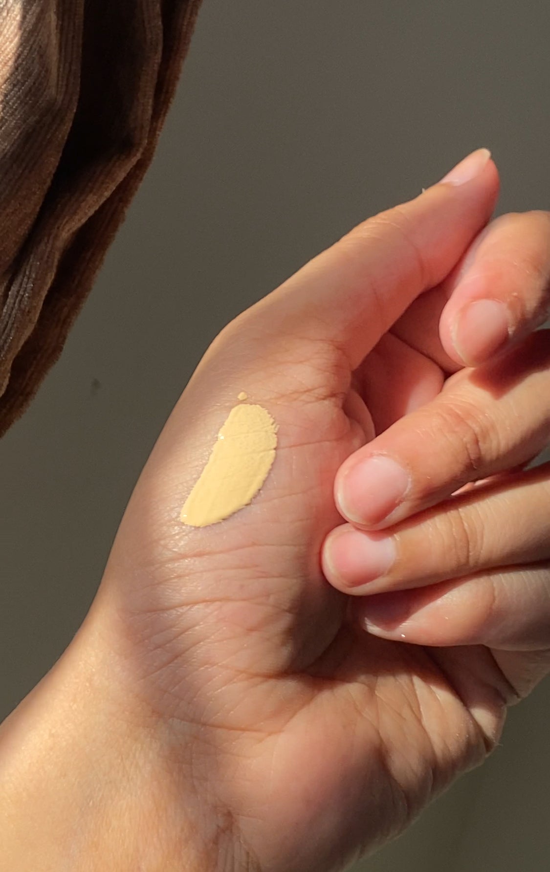 D MISTINE IVORY SUPER FAIR CONCEALER