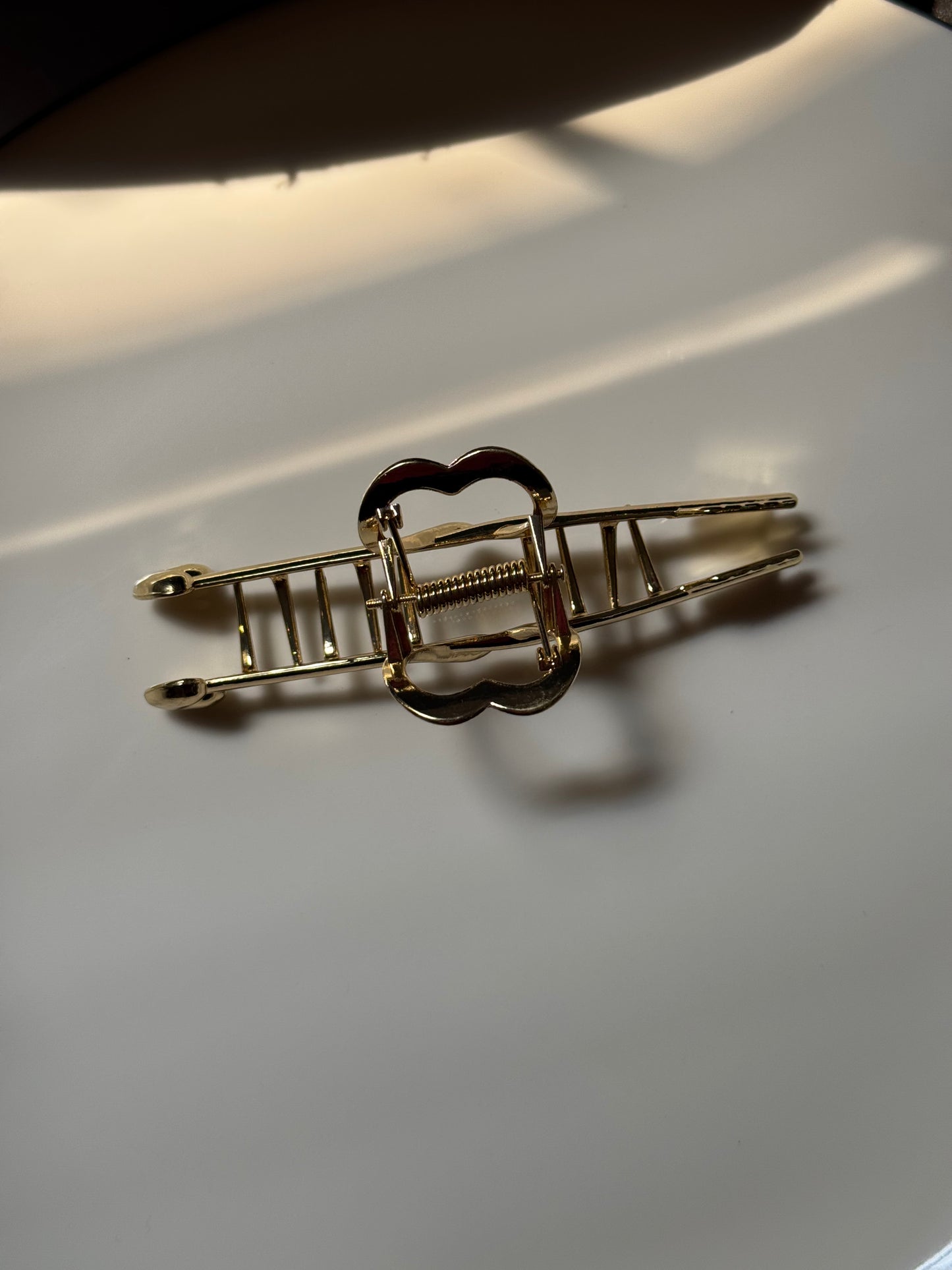077 ARROW METAL CLAW CLIP