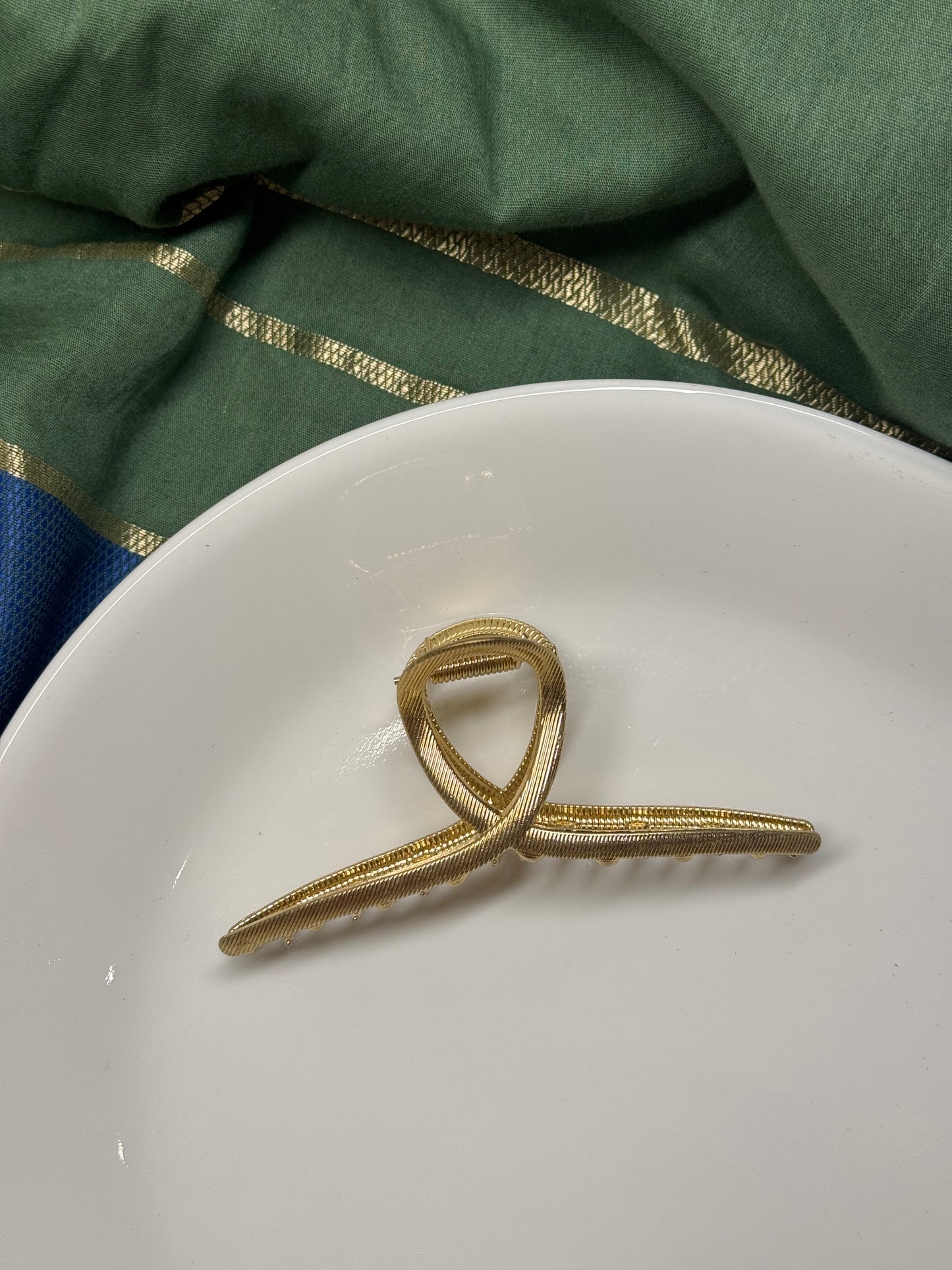 B75 METAL HAIR CLAW