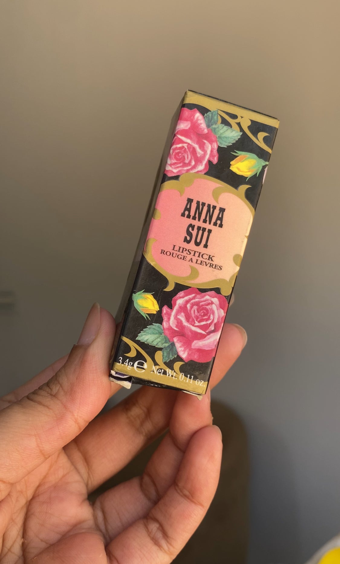 (E) 650 ANNA SUI SHINY LIPSTICK