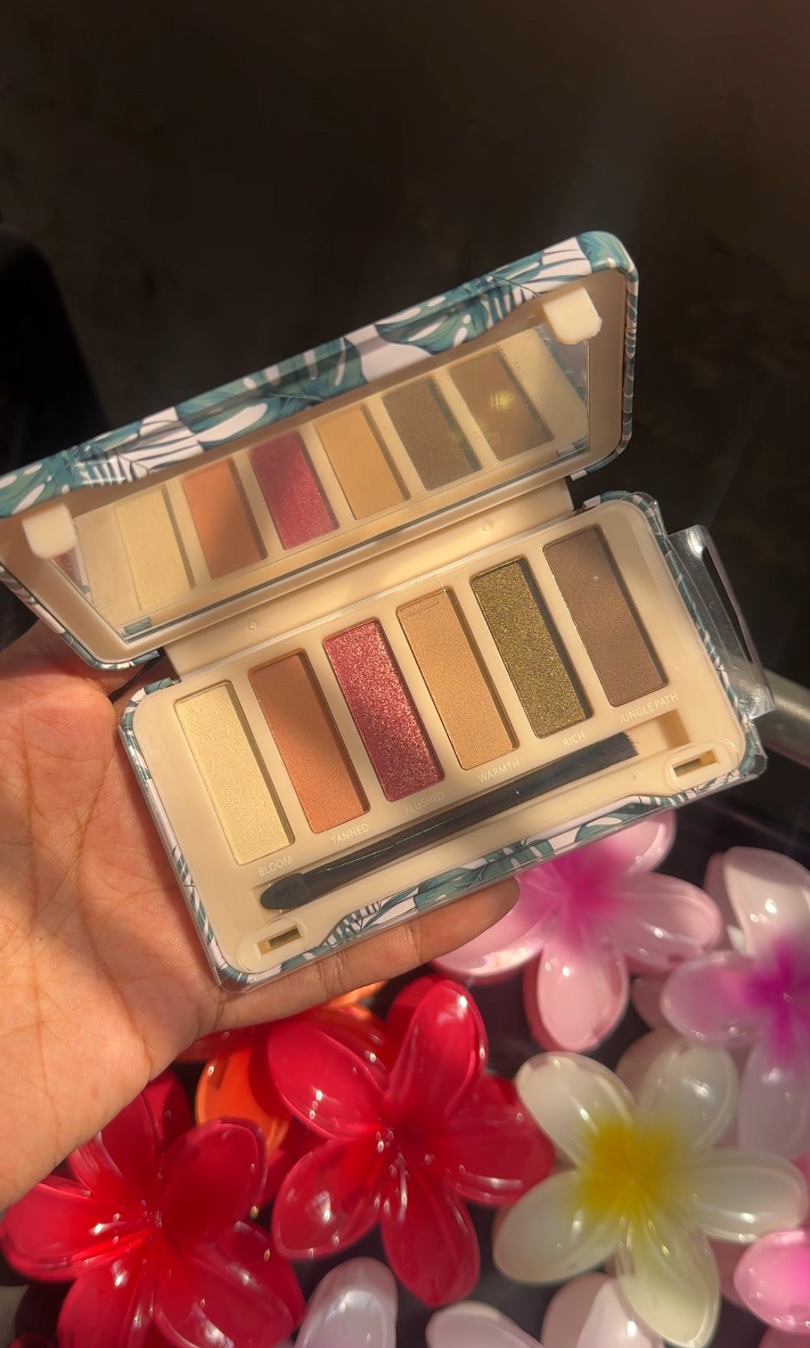 LUSH EYESHADOW PALETTE