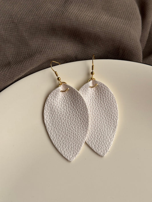 G132 LEATHER EARRINGS