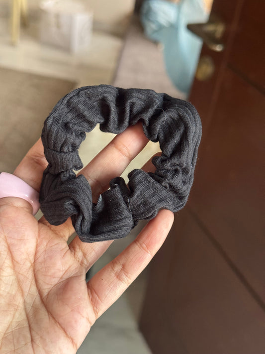 BLACK STRIPES SMALL SCRUNCHIE