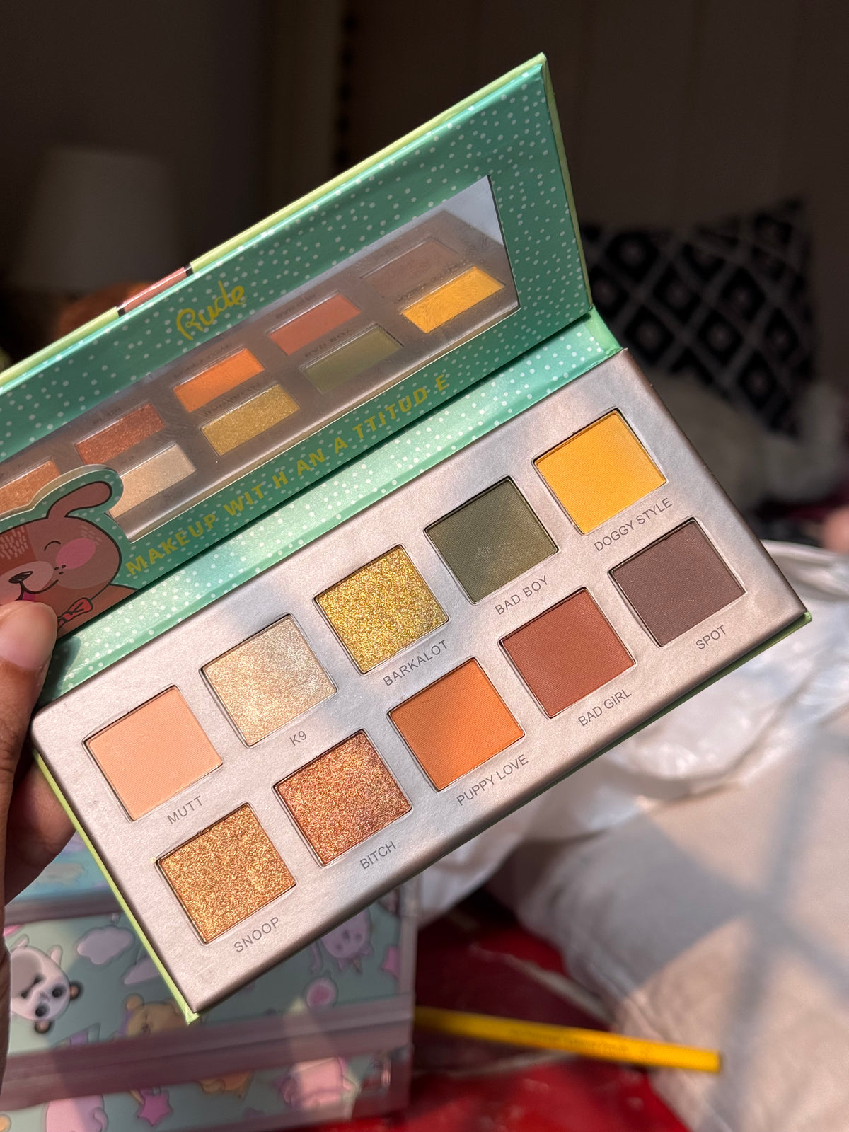RUFF RUFF EYESHADOW PALETTE