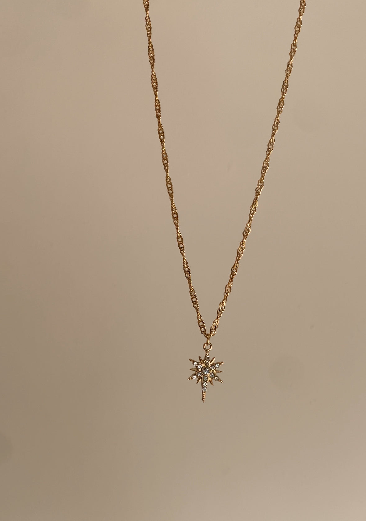 F24 STAR NECKLACE PENDANT