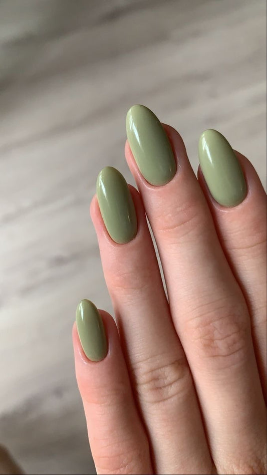 MINT NAIL COLOR