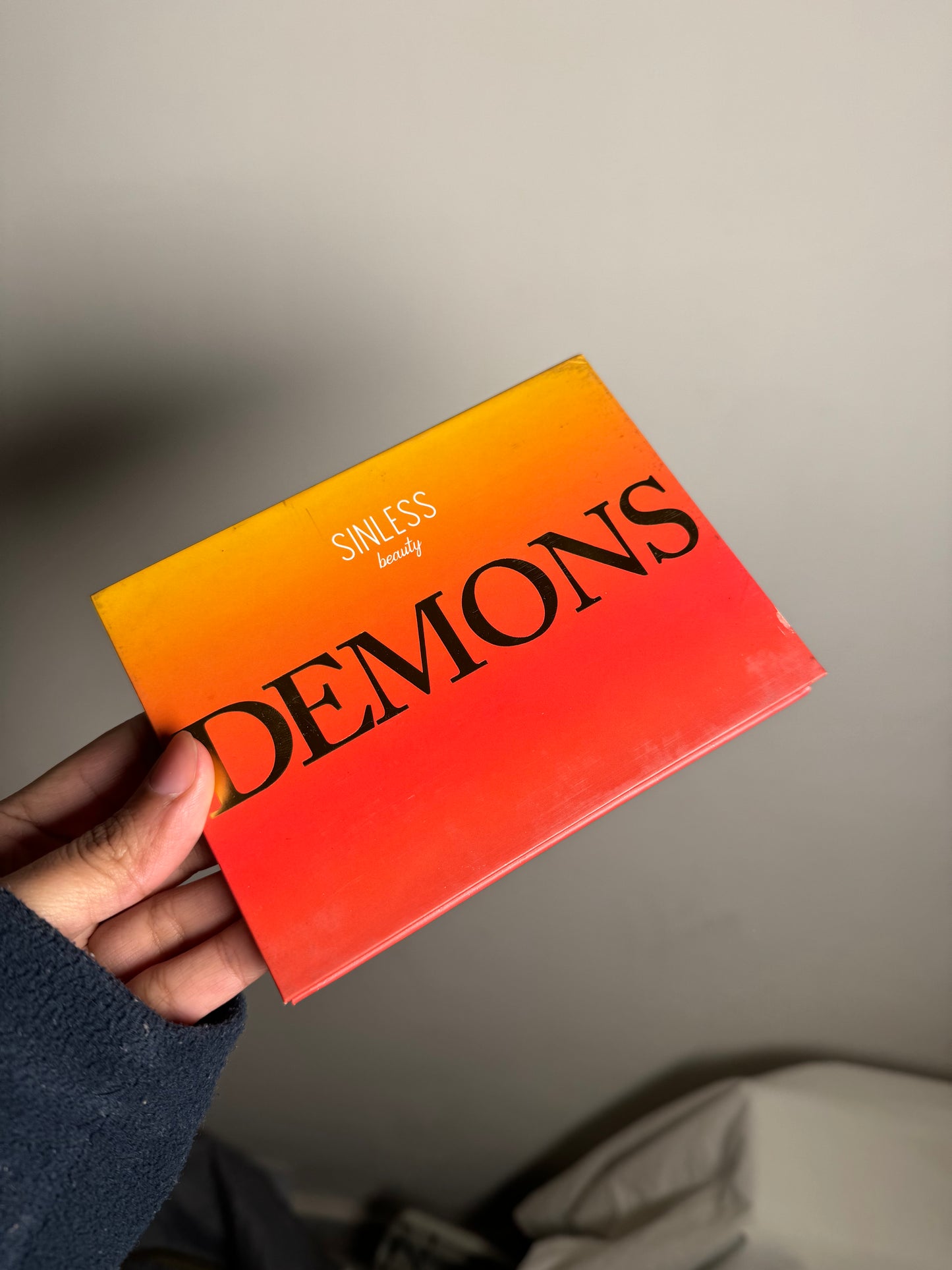 DEMONS EYESHADOW PALETTE