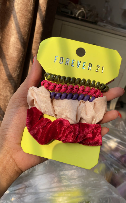 A38 FOREVER 21 SCRUNCHIE SET