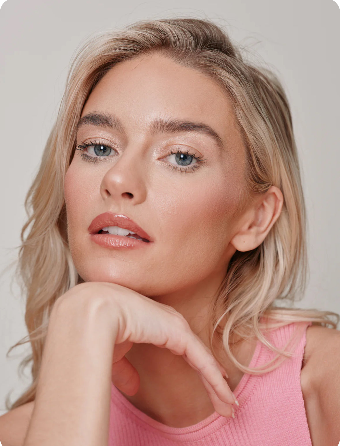 WUNDER BROW LIGHT SCULPTURE EYEBROW OUTLINE PENCIL WITH ONE SIDE HIGHLIGHTER