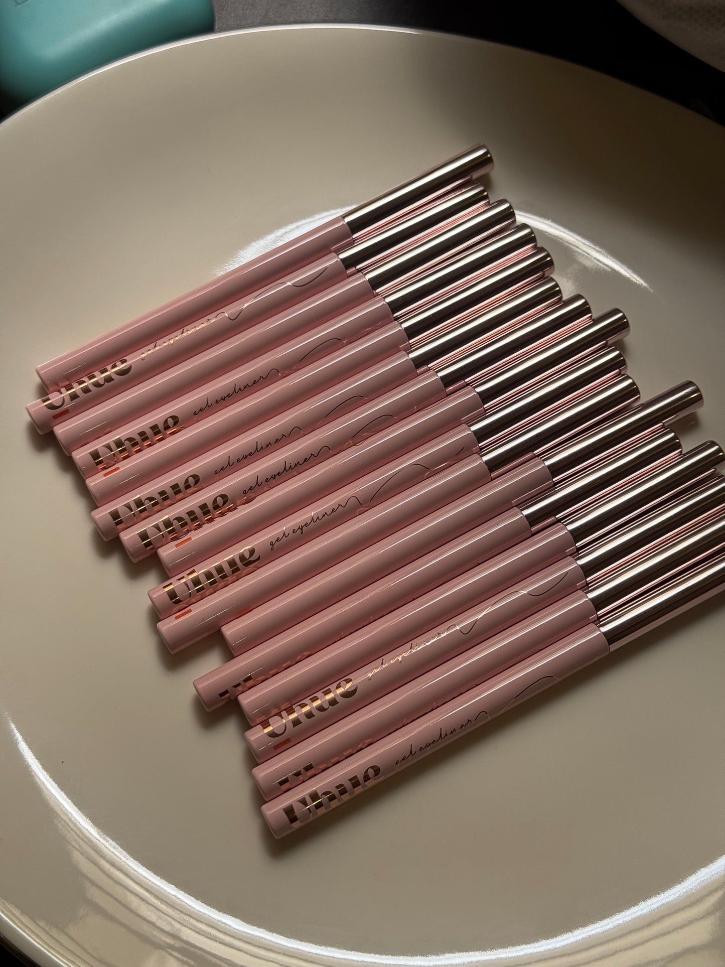 UHUE LIP LINER