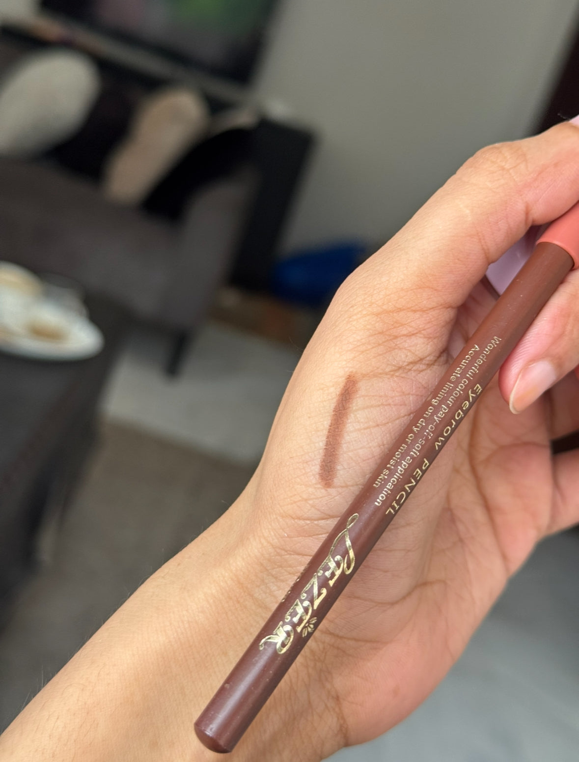 LEZER BROWN LIP LINER