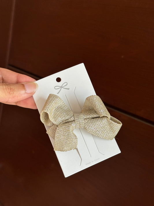 D101 HAIR BOW