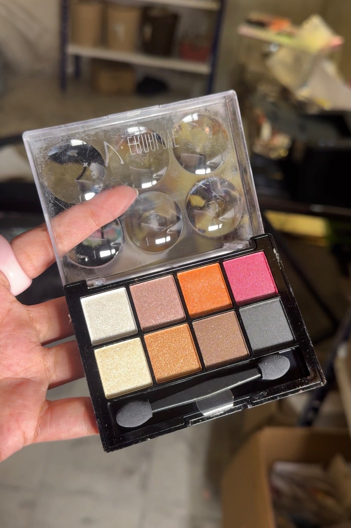 VERNA LOVE EYESHADOW AND HIGHLIGHTER PALETTE