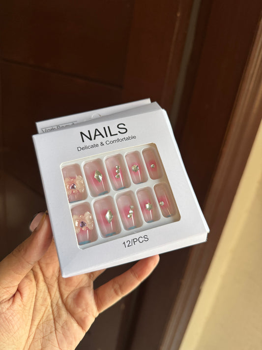 C5 NAIL SET WITH STICKER PACK (12 PIECES)