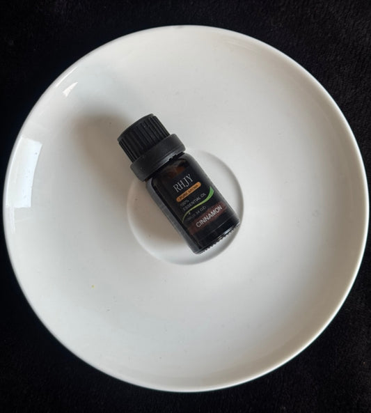 CINNAMON ESSENTIAL OIL