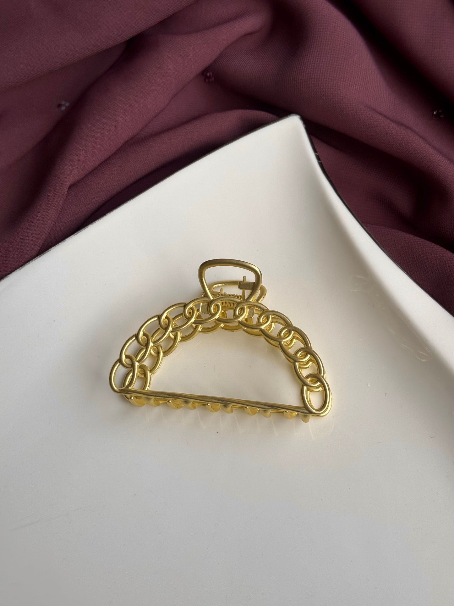 A46 METAL HAIR CLAW